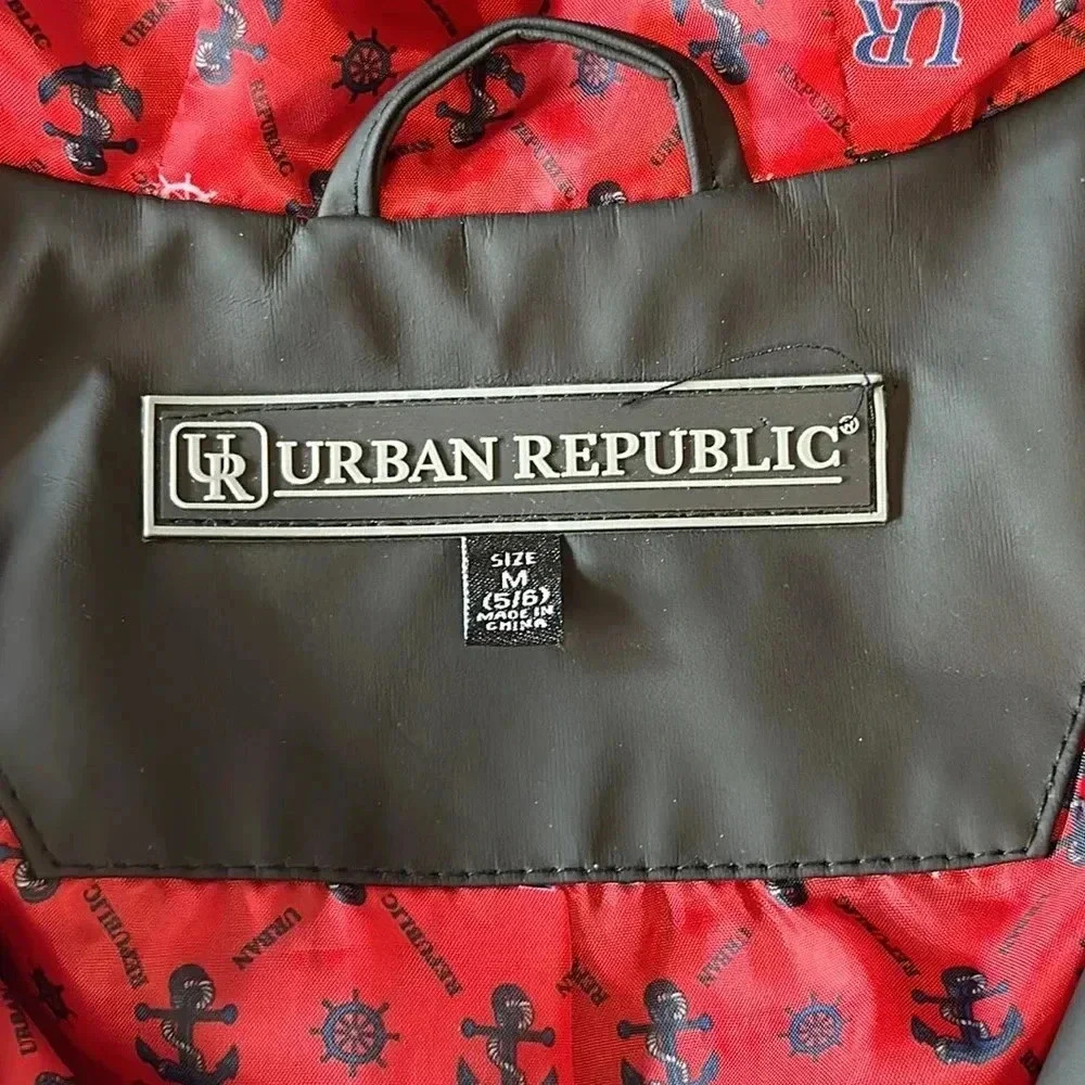 ⭐️ Urban Republic - Gender neutral waterproof Rain  Jacket. Size 5 - Picture 3 of 8